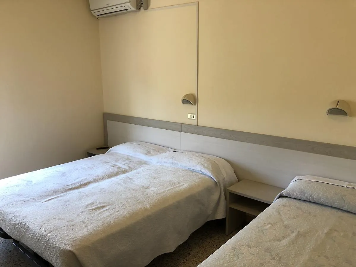 Hotel Ines Cesenatico 3*,